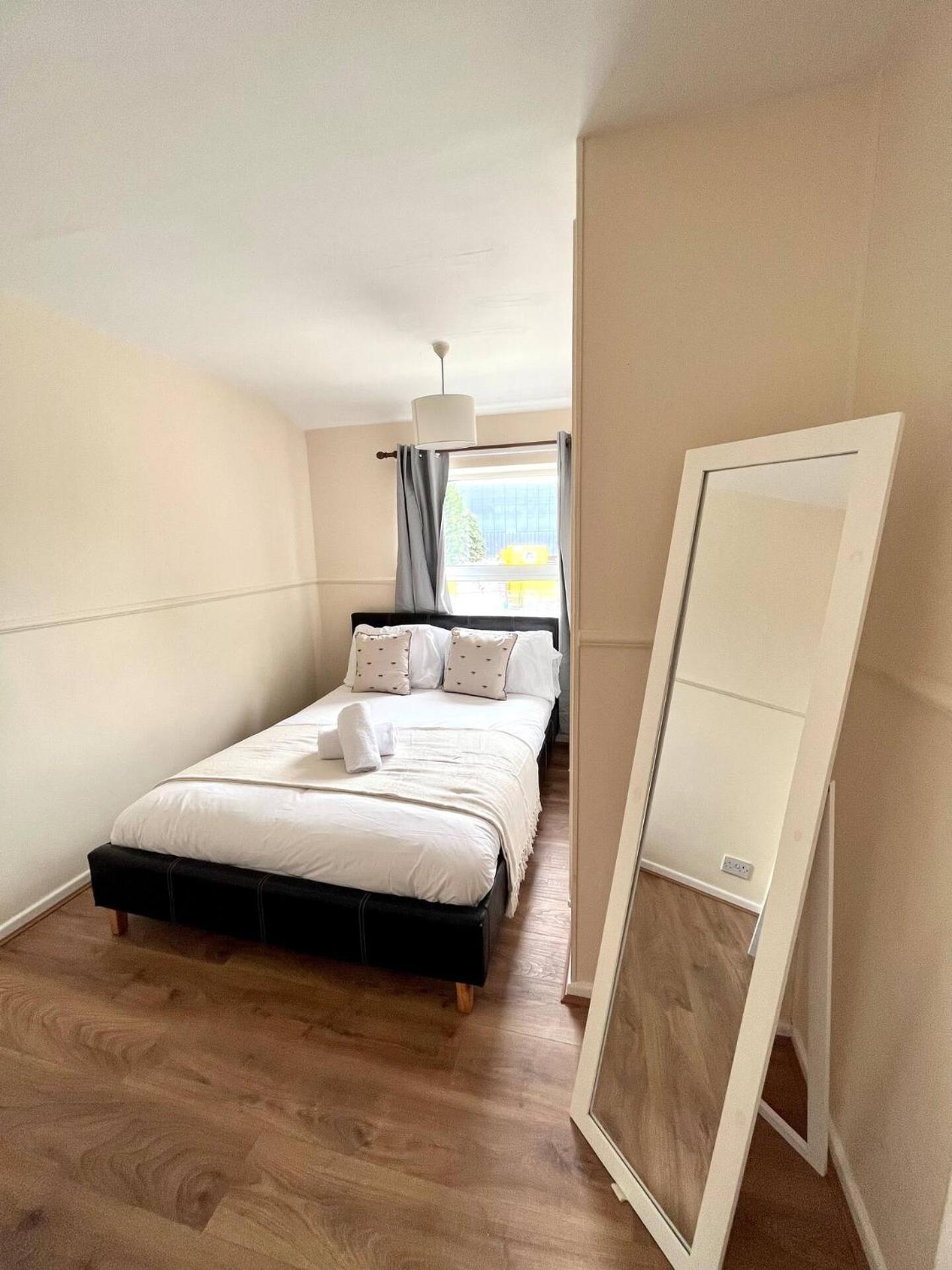 Central 4 Bedroom House With Driveway Newcastle upon Tyne Dış mekan fotoğraf