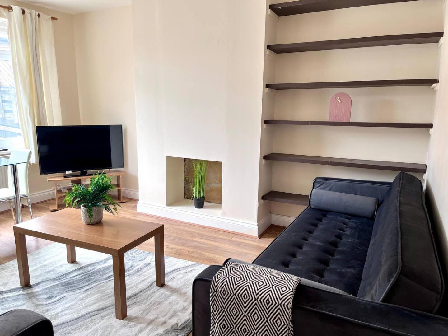 Central 4 Bedroom House With Driveway Newcastle upon Tyne Dış mekan fotoğraf
